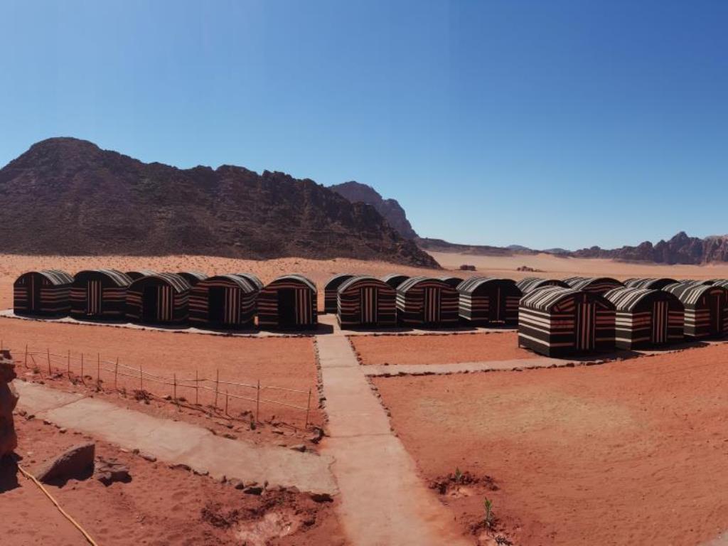 Wadi Rum Light Camp Esterno foto